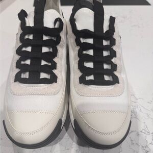 CHANEL CC Logo Sneakers Women’s Size 9 / 39 NWT White & Black Luxury Trainer